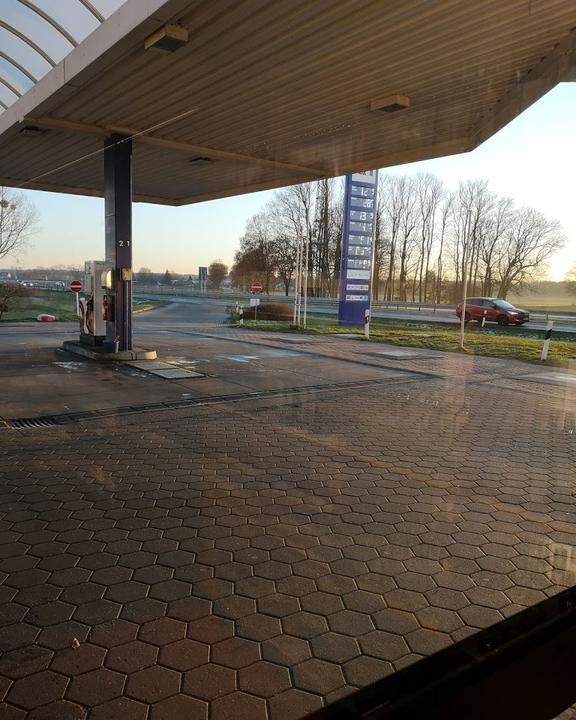 Q1 Tankstelle